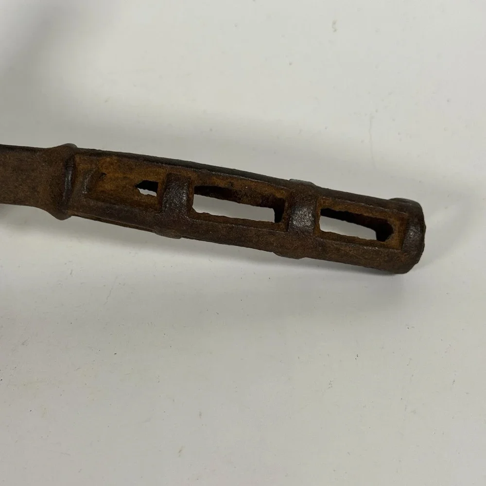 Antique‎ Cast Iron Meat Tenderizer Kitchen Tool Ice Hammer Rustic Kitchen Tool